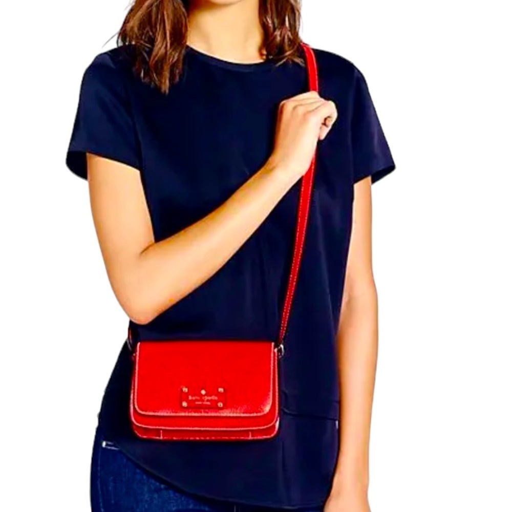 Kate Spade Wellesley Fynn Small Leather Crossbody Removable Strap EUC with COA​​
